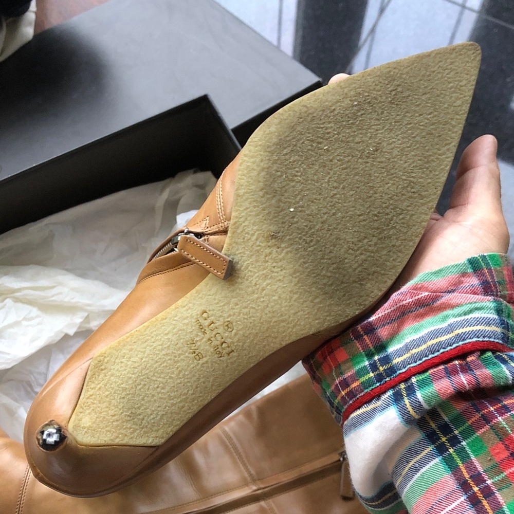 Gucci Black Box with Gold Logo - Picture 3 of 8